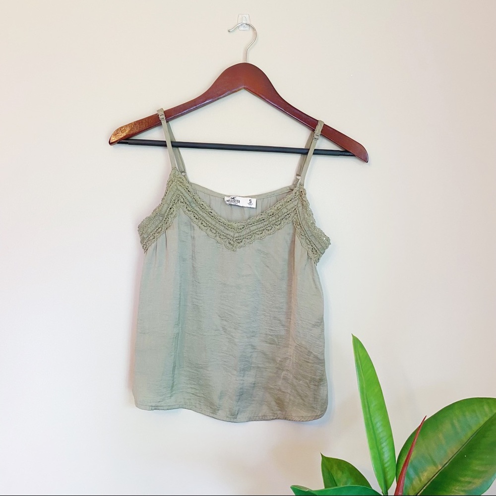 Hollister Co. lace tank